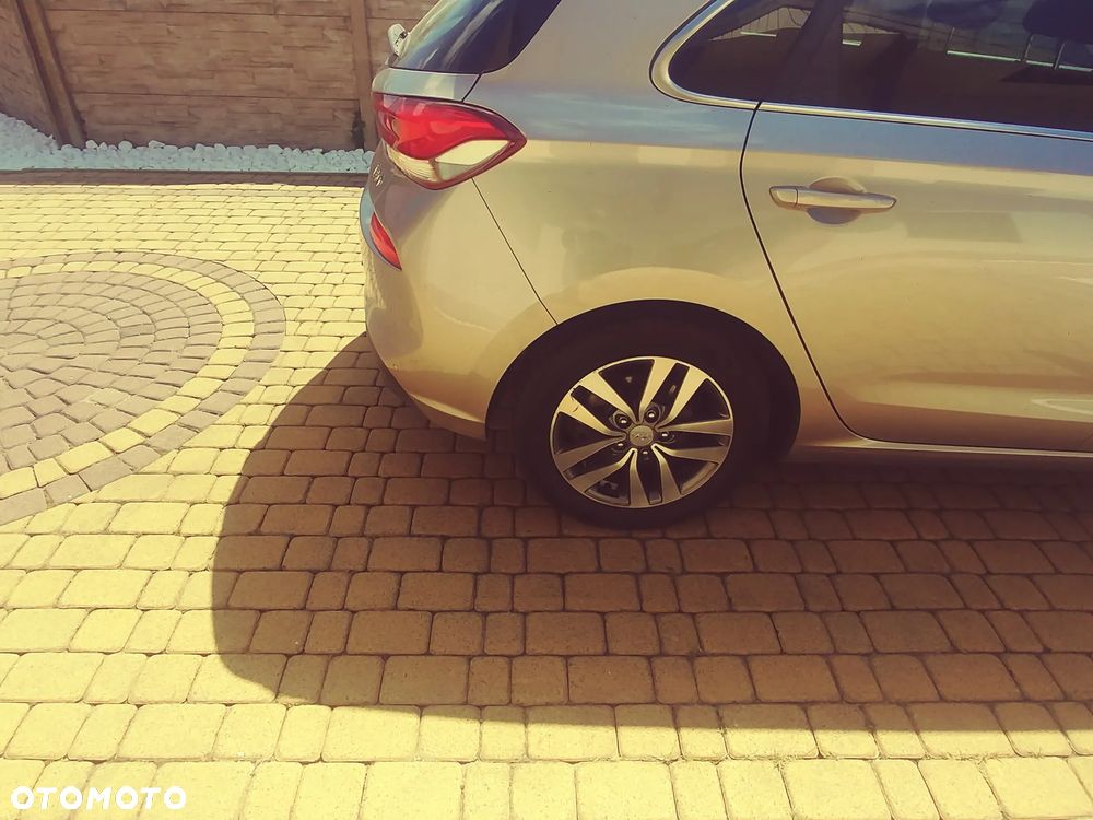 Hyundai i30 1.4 Comfort - 7