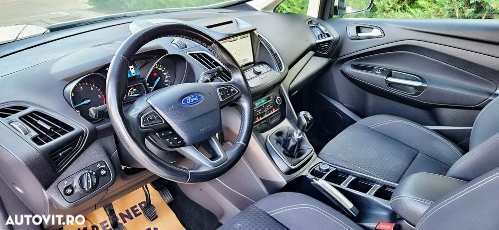Ford Grand C-Max - 11