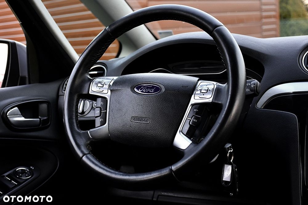 Ford S-Max 2.0 TDCi DPF Business Edition - 19