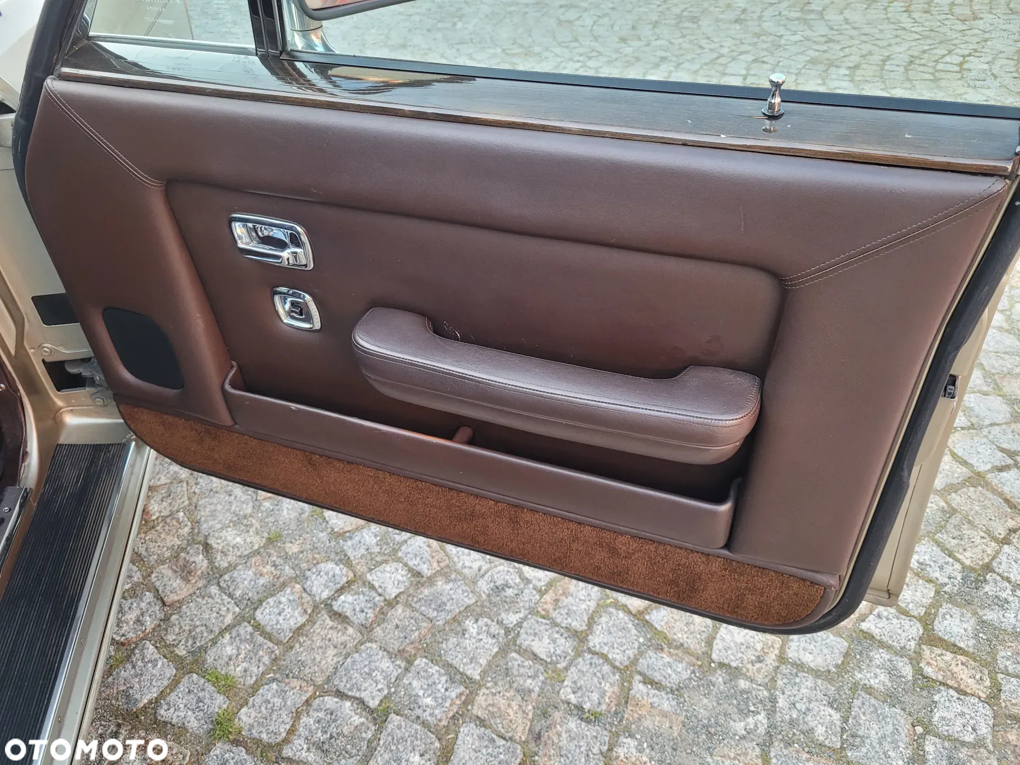 Rolls-Royce Silver Spur - 23