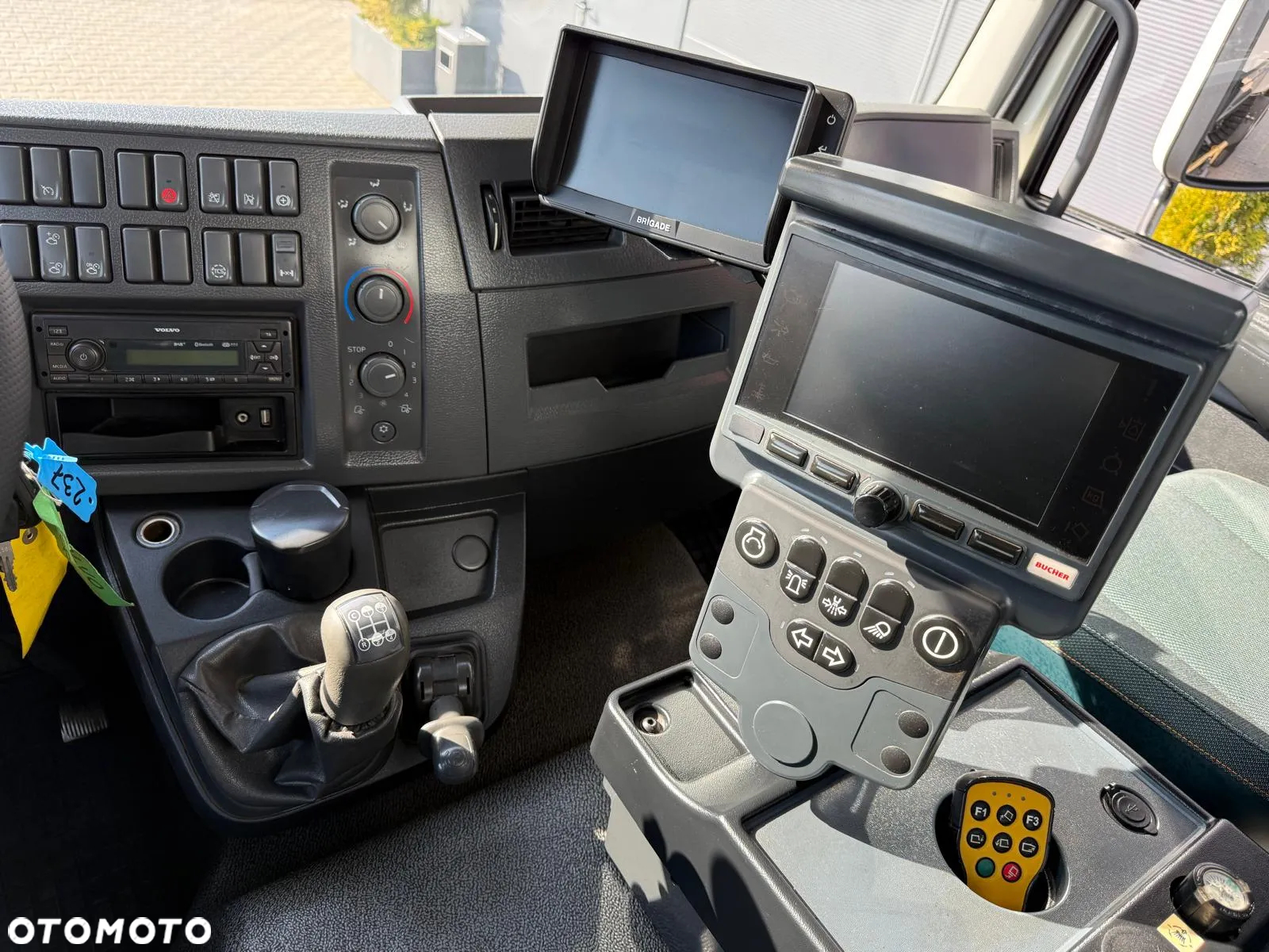 Volvo VOLVO FL 15.250 Euro 6 // zamiatarka dwustronna JOHNSTON VT652 - 36