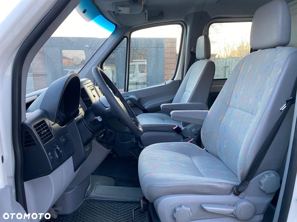Volkswagen CRAFTER - 9