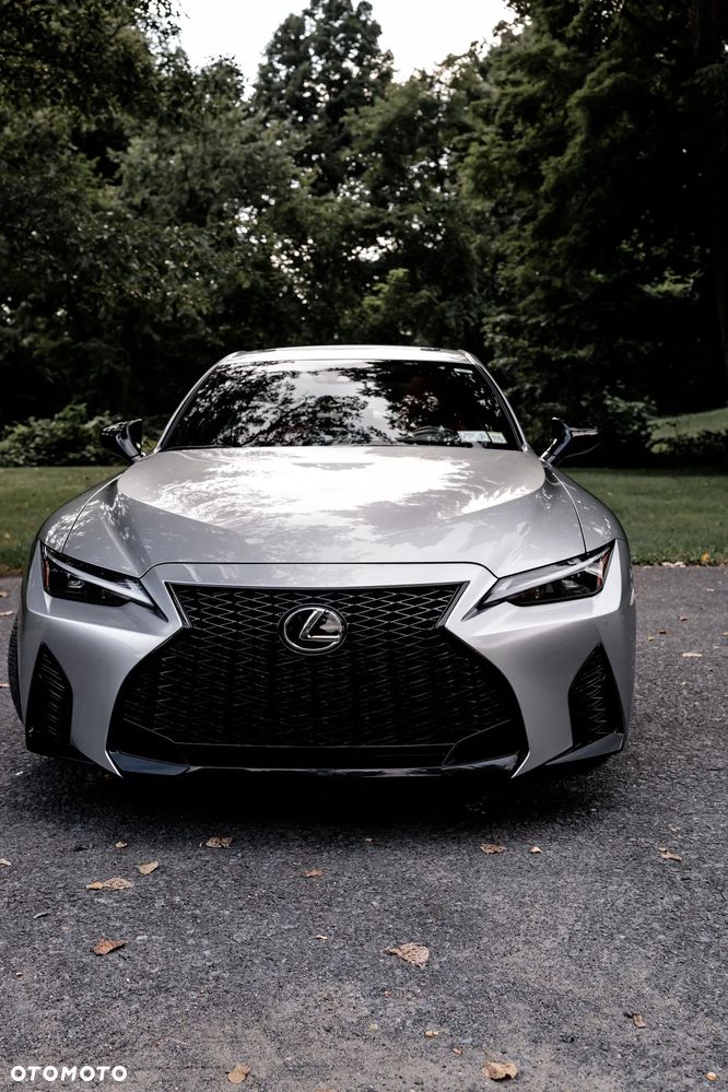 Lexus IS - 11
