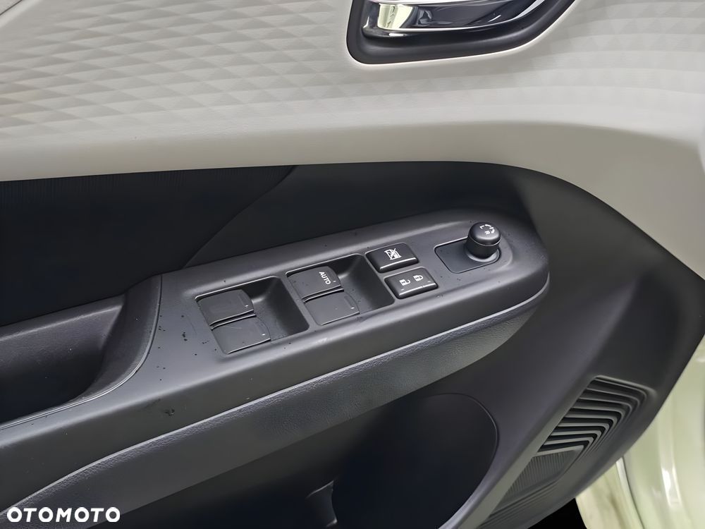 Suzuki Swift 1.2 Dualjet SHVS Premium Plus - 10