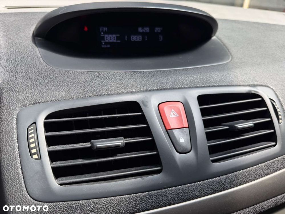 Renault Megane - 25