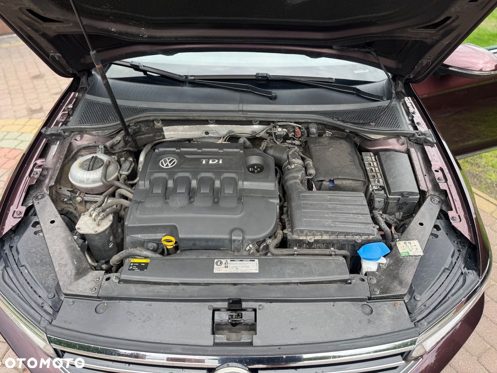 Volkswagen Passat 2.0 TDI SCR Highline DSG - 25