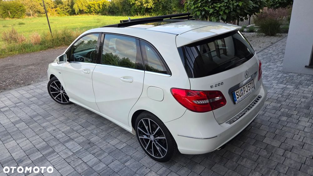 Mercedes-Benz Klasa B 200 (BlueEFFICIENCY) - 4