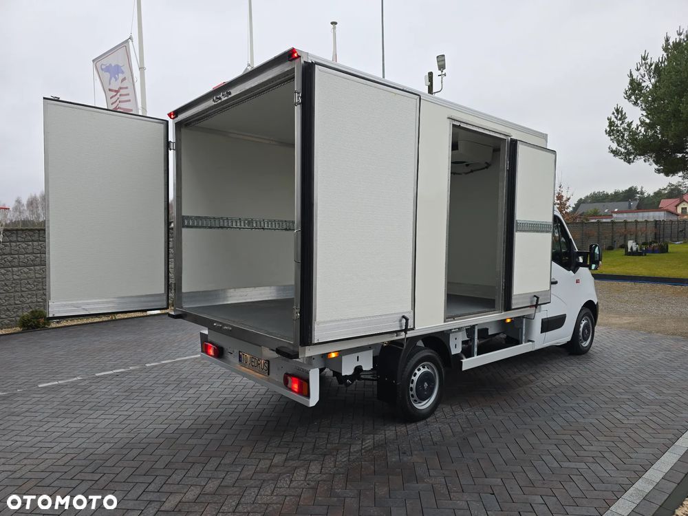 Renault MASTER IGLOPOL -30*C +25*C Carrier XARIOS 350 Podłączenie Stacjonarne 230 V ŁADOWNOŚĆ 840Kg WZMOCNIONE TYLNE ZWIESZENIE TEMPOMAT KLIMA HALOGENY KAMERA COFANIA SALON PL STAN JAK NOWY - 12