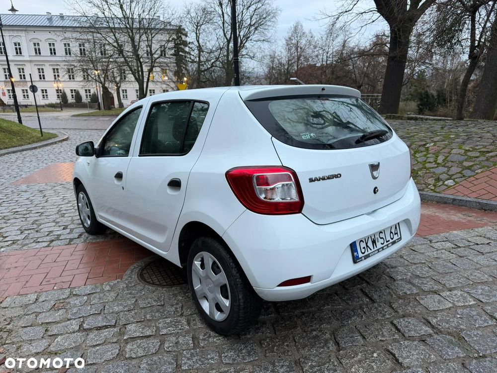 Dacia Sandero 1.2 16V 75 Laureate - 4