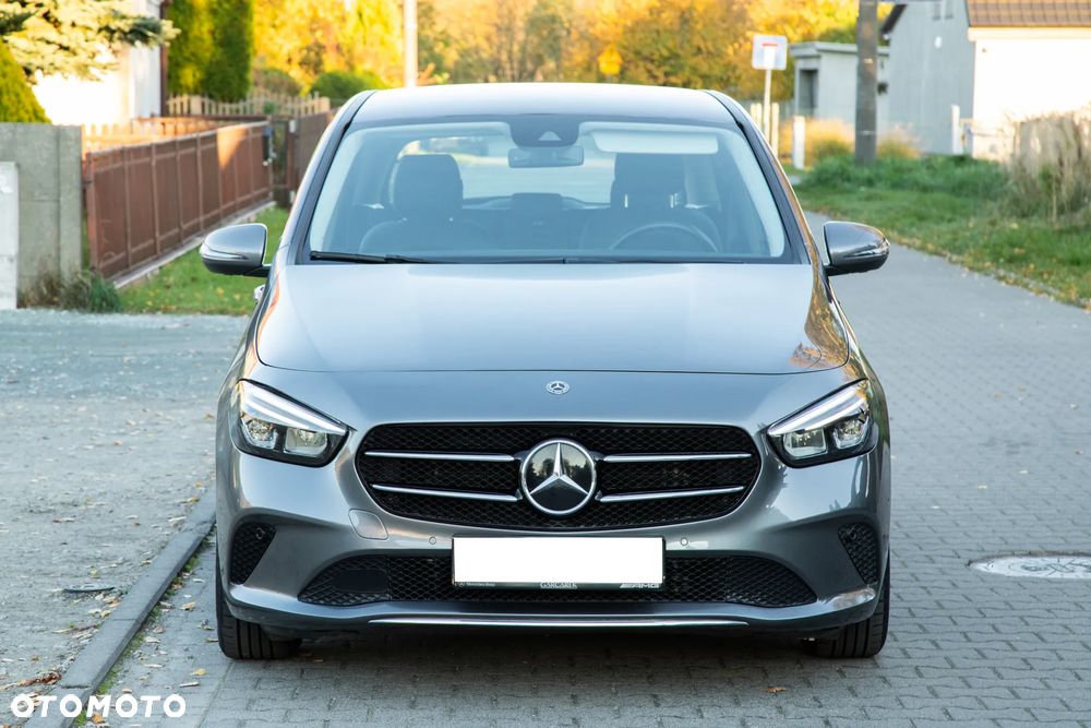 Mercedes-Benz Klasa B 180 7G-DCT - 2