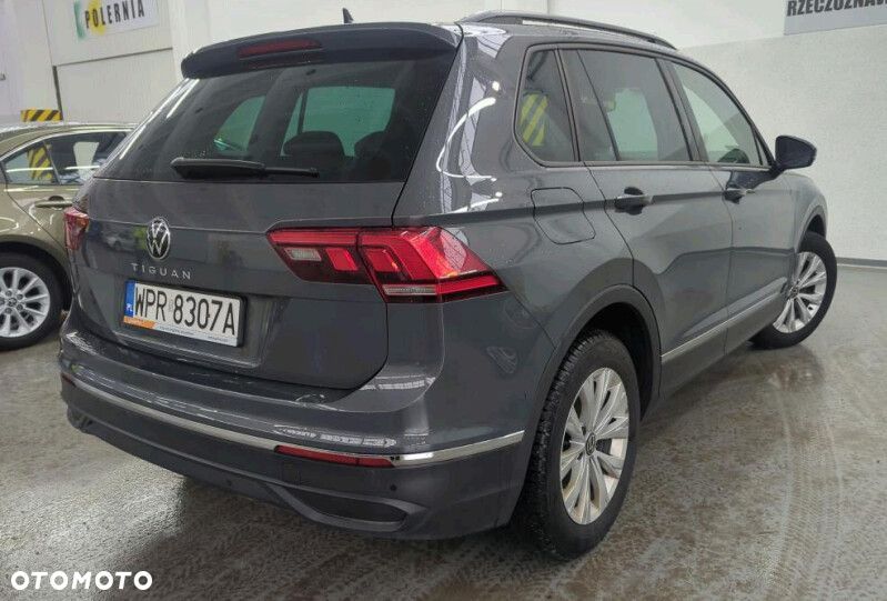 Volkswagen Tiguan - 2