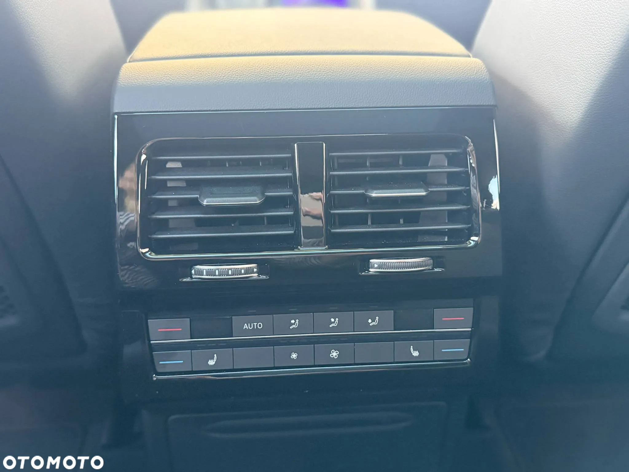 Volkswagen Touareg 3.0 V6 TDI 4Motion R-Line - 23
