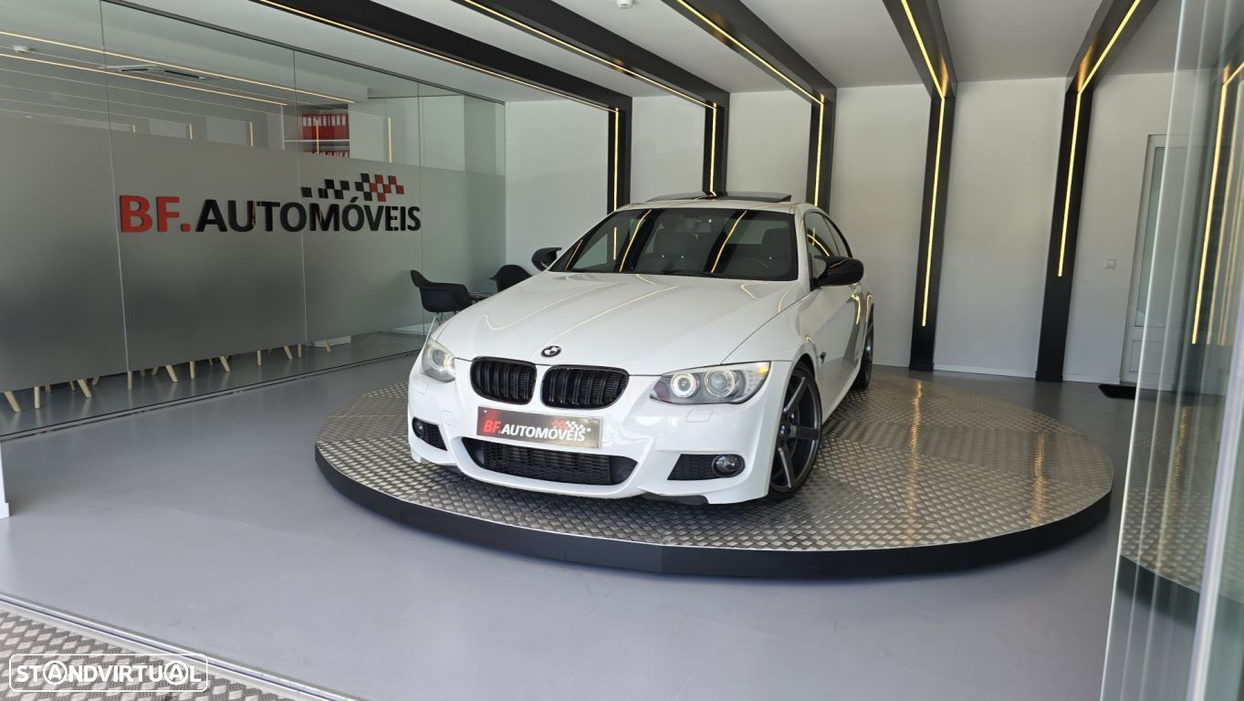 BMW 335 i Auto - 11