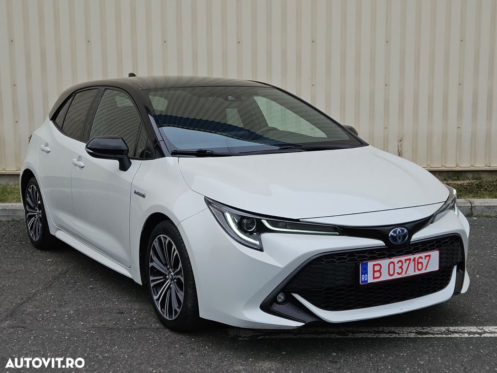 Toyota Corolla 2.0 HSD Exclusive Plus GR Sport Bi-Tone - 35