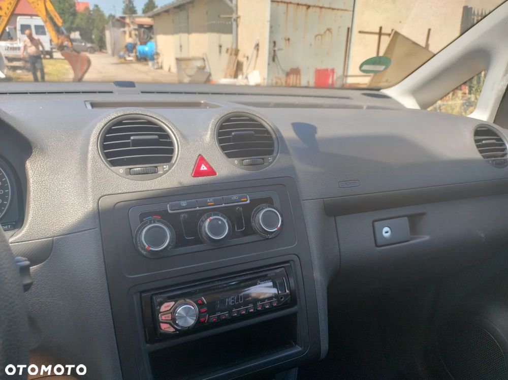 Volkswagen Caddy - 2