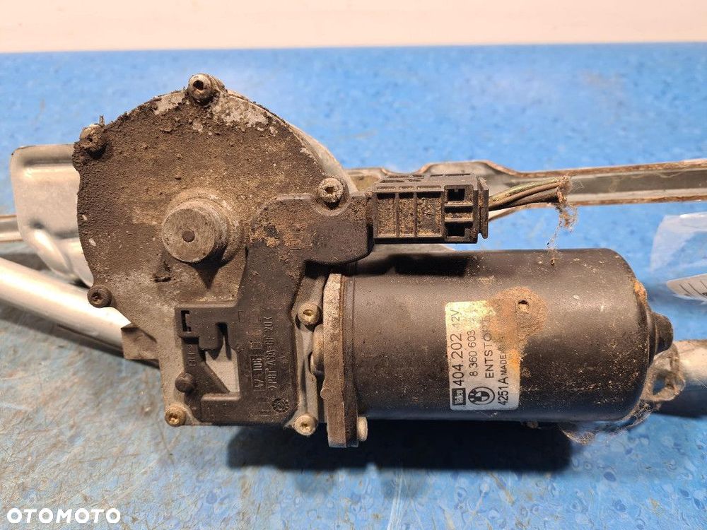 BMW 5 E39 MECHANIZM SILNICZEK WYCIERACZEK PRZÓD 8360603 - 8
