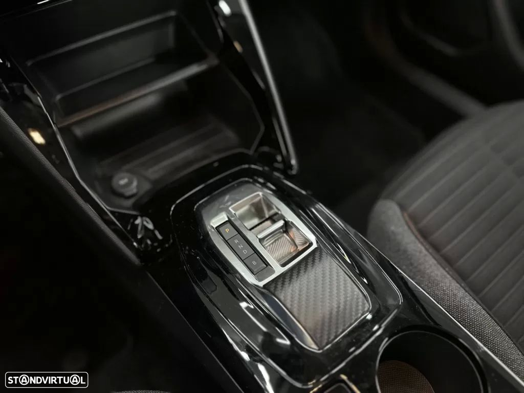 Peugeot e-2008 Active Pack - 22