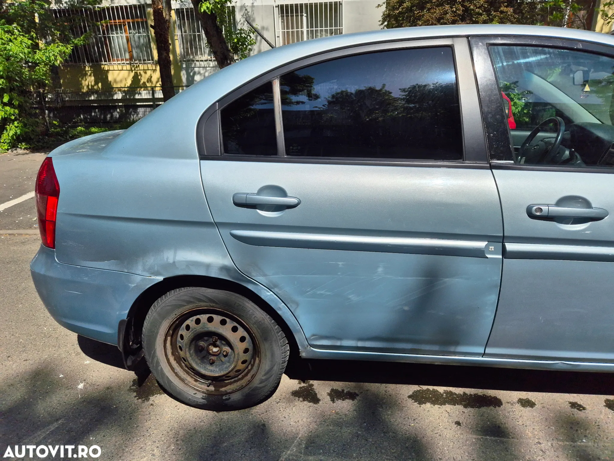 Hyundai Accent - 8