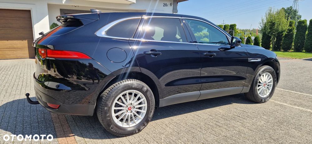 Jaguar F-Pace - 4
