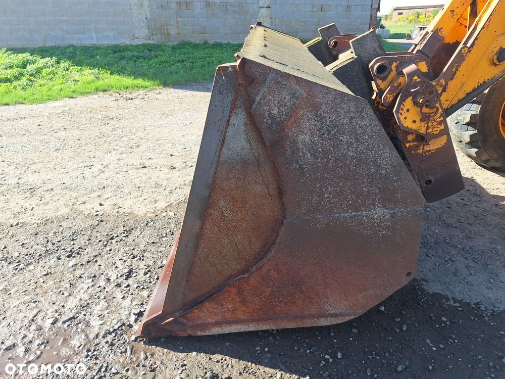 JCB 525-67 4X4 - 22
