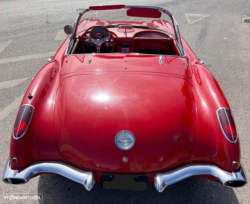Chevrolet Corvette - 9