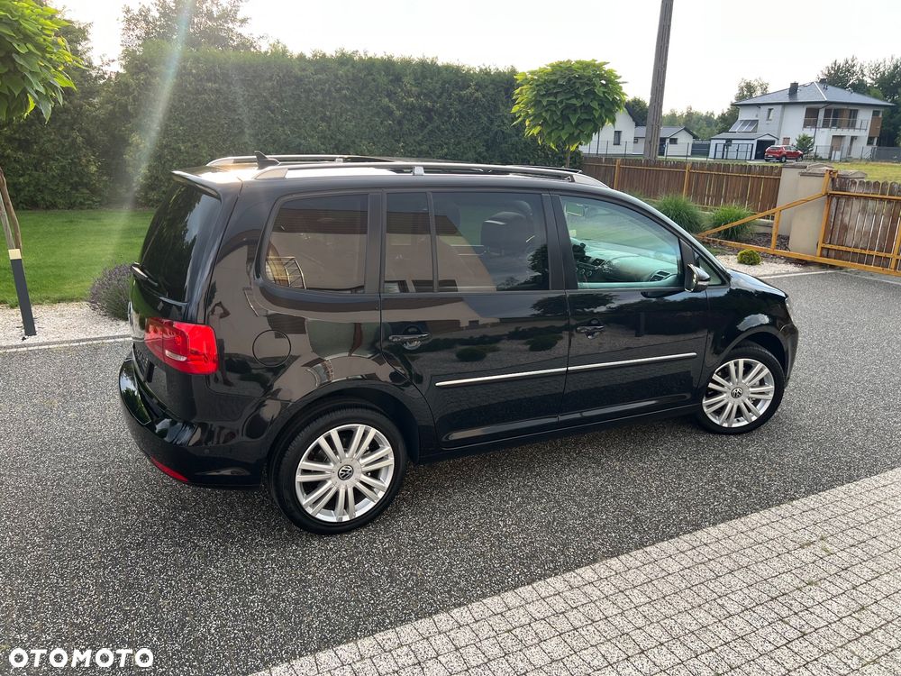 Volkswagen Touran 2.0 TDI DPF Highline - 19