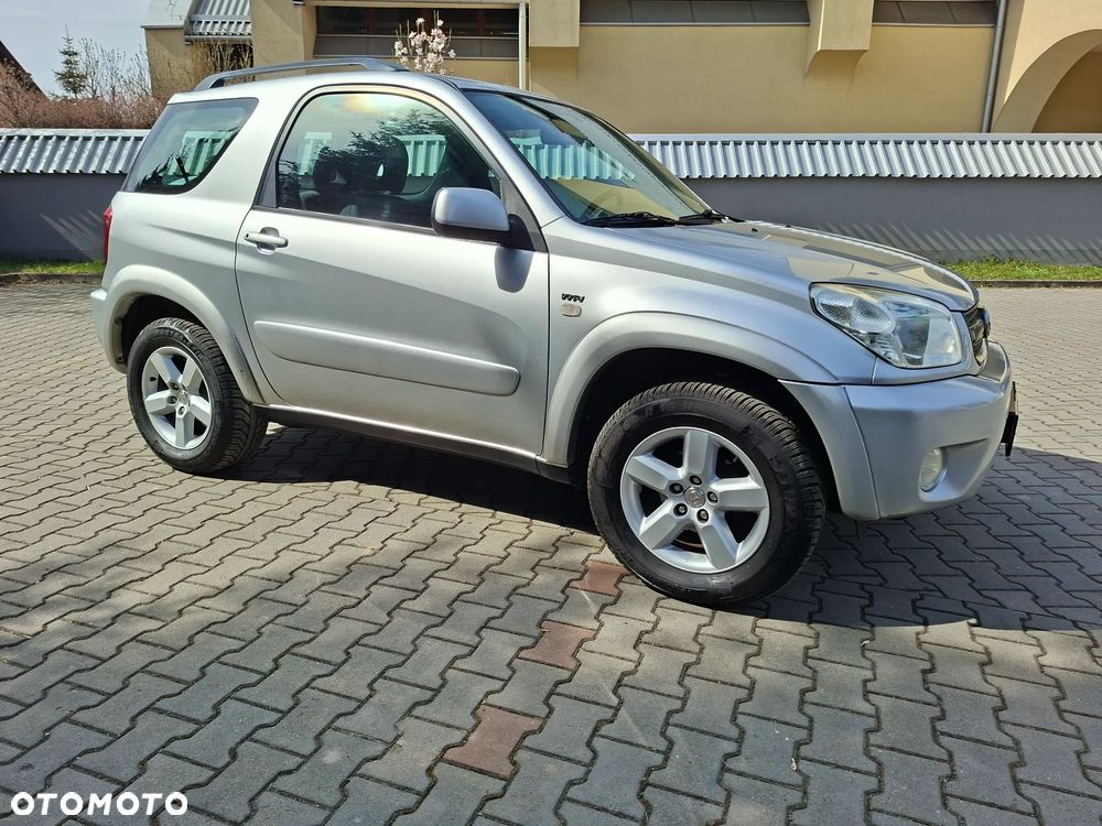 Toyota RAV4 4x4 Edition - 17