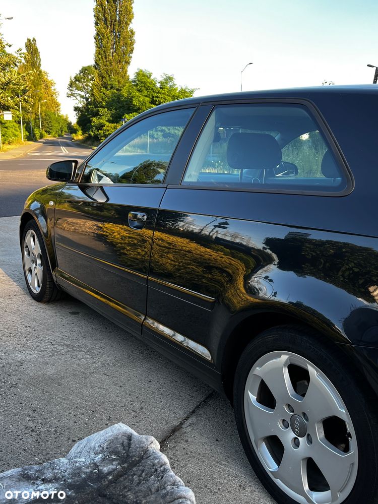 Audi A3 3-drzwiowe 2.0 TDI Attraction DSG - 8
