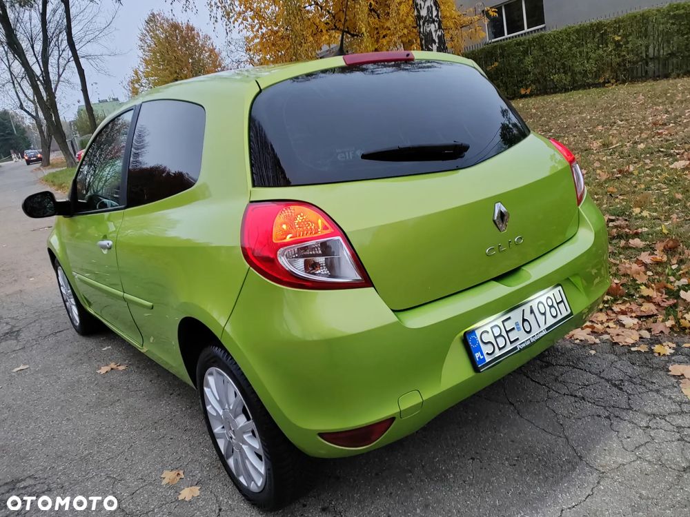 Renault Clio 1.2 16V All Inclusive - 4