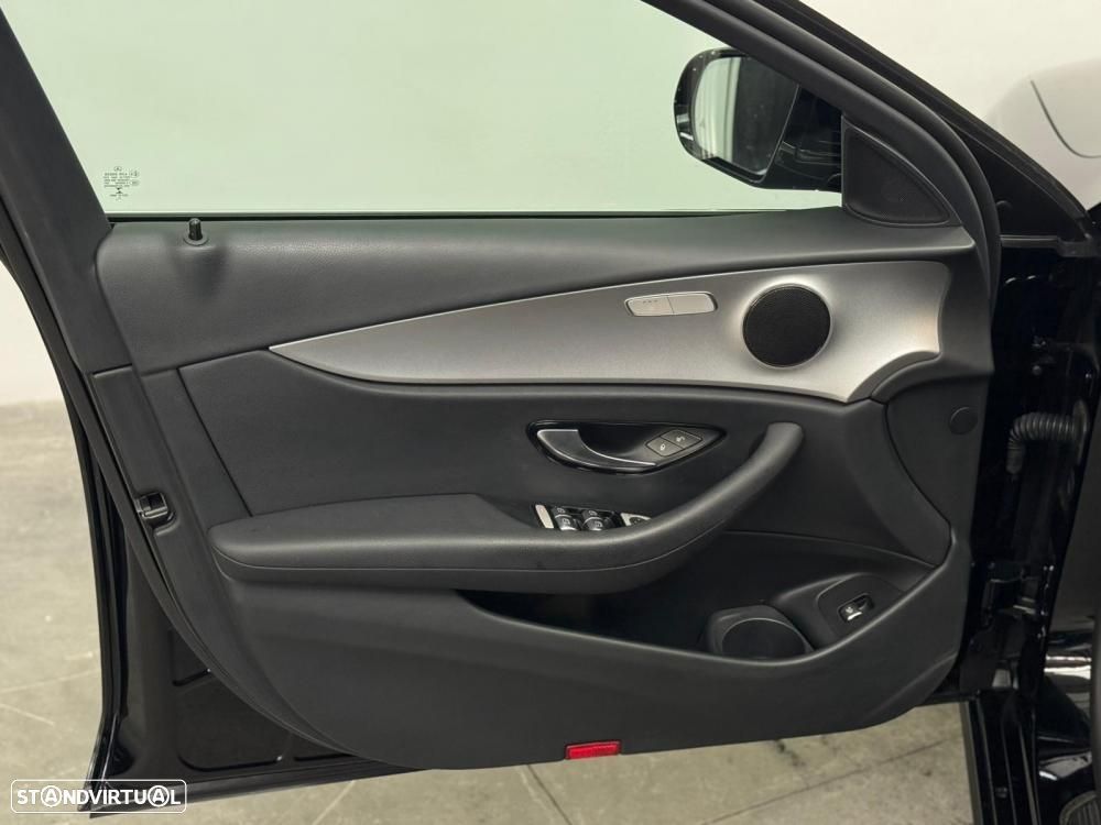 Mercedes-Benz E 300 de AMG Line - 31