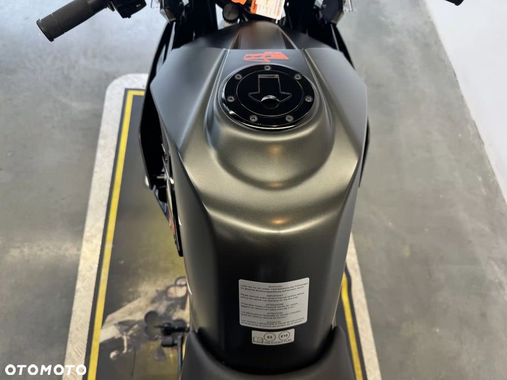 KTM RC 125 - 28