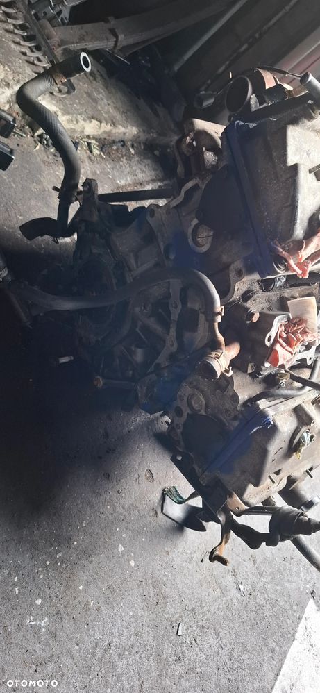 Silnik słupek Chrysler 300M 3,5 v6 2002 - 4