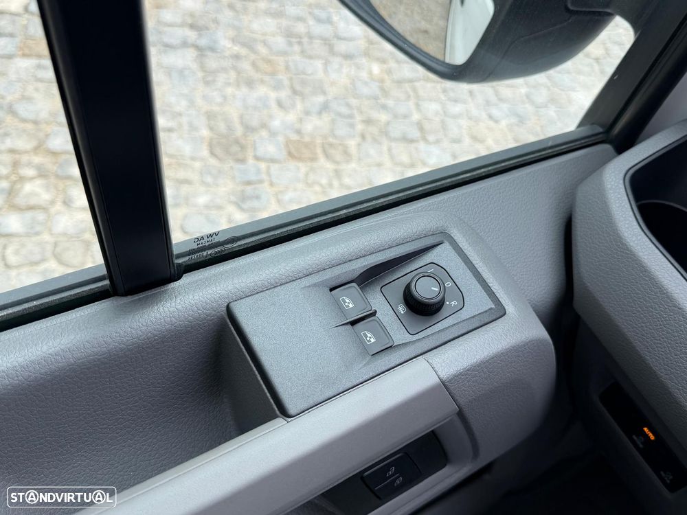 VW Crafter 35 2.0 TDI CD L4 Longo - 13