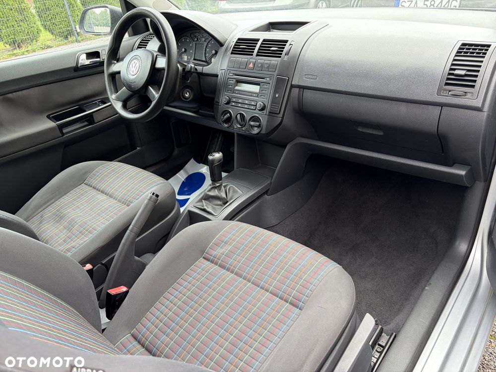 Volkswagen Polo - 7