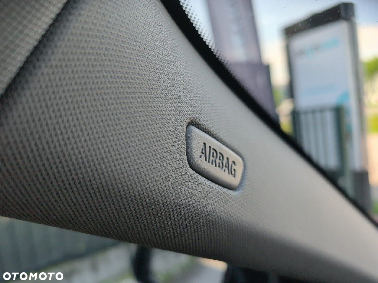 BMW X1 xDrive20i Advantage - 29