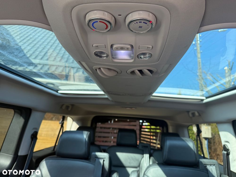 Peugeot Traveller 2.0 BlueHDi Long Business Vip - 17