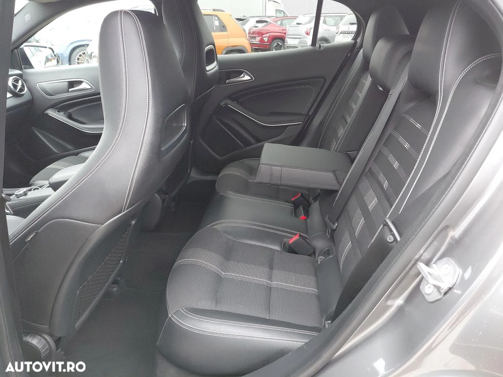 Mercedes-Benz GLA 200 d Aut. - 13