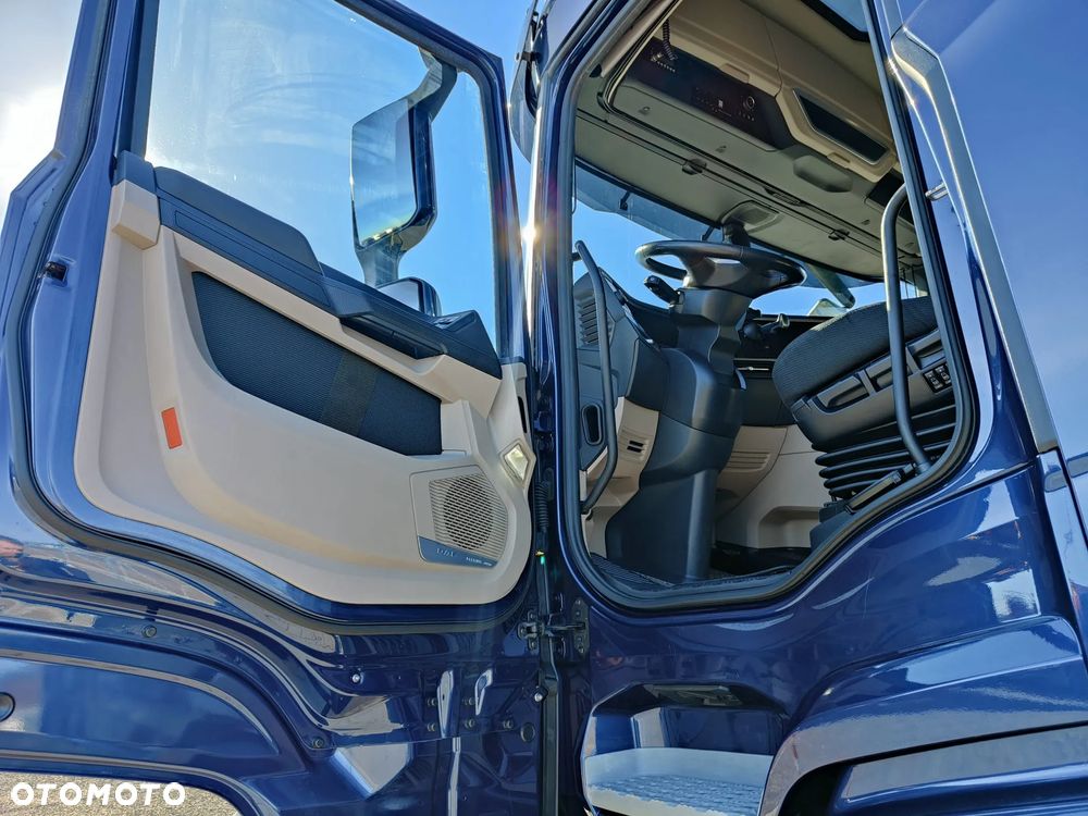 DAF XG 480  / EURO 6 / TV / BOGATE WYPOSAŻENIE / AUTOMAT / - 18