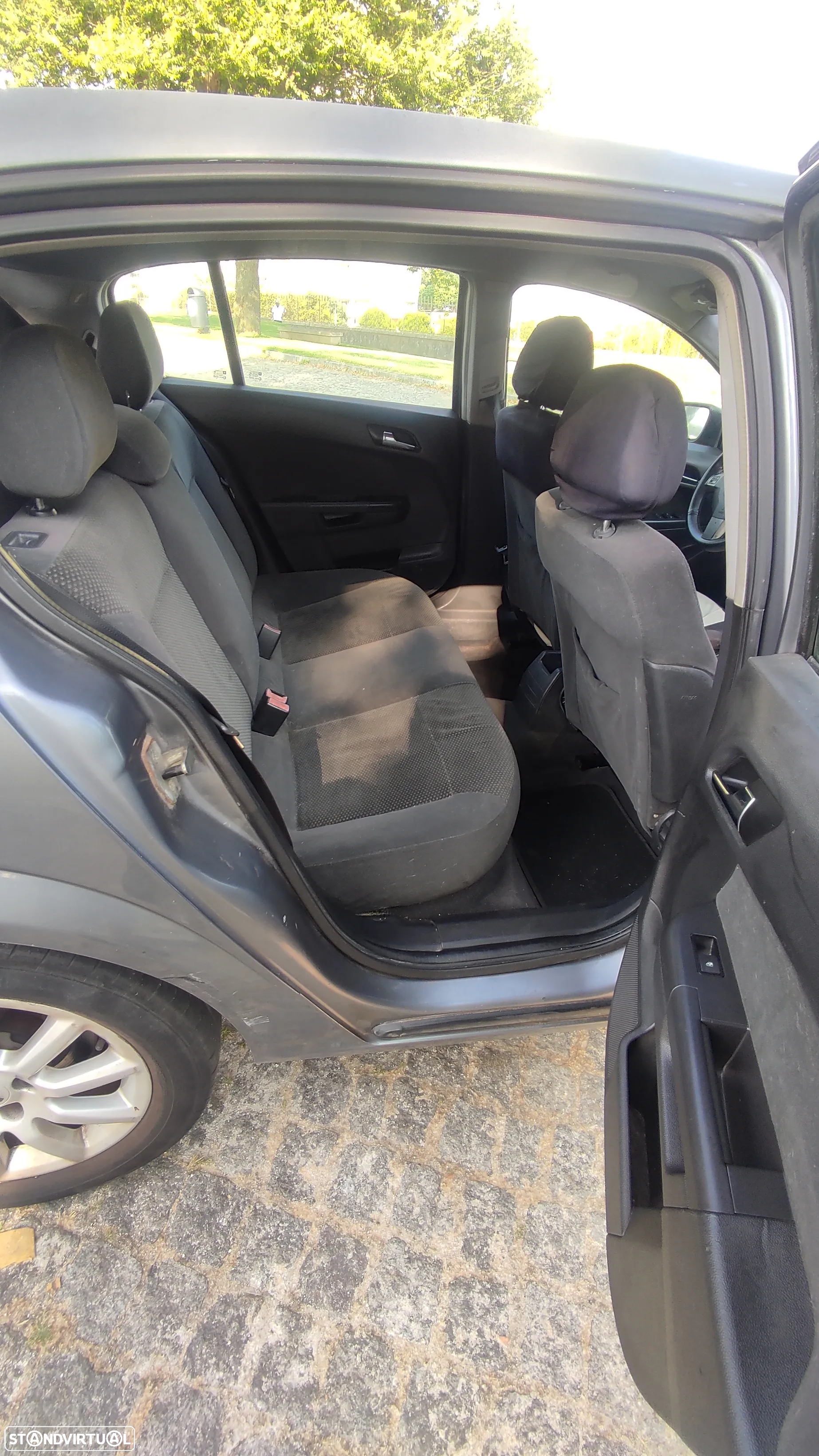 Opel Astra 1.7 CDTi Elegance - 11