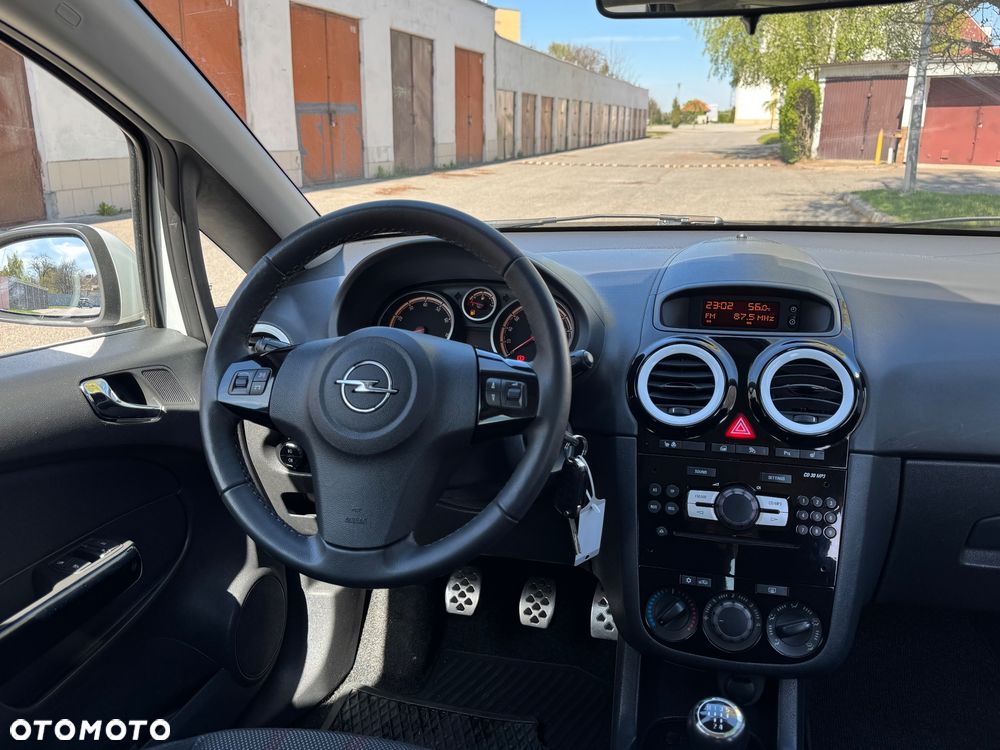 Opel Corsa 1.4 16V Graphite - 10