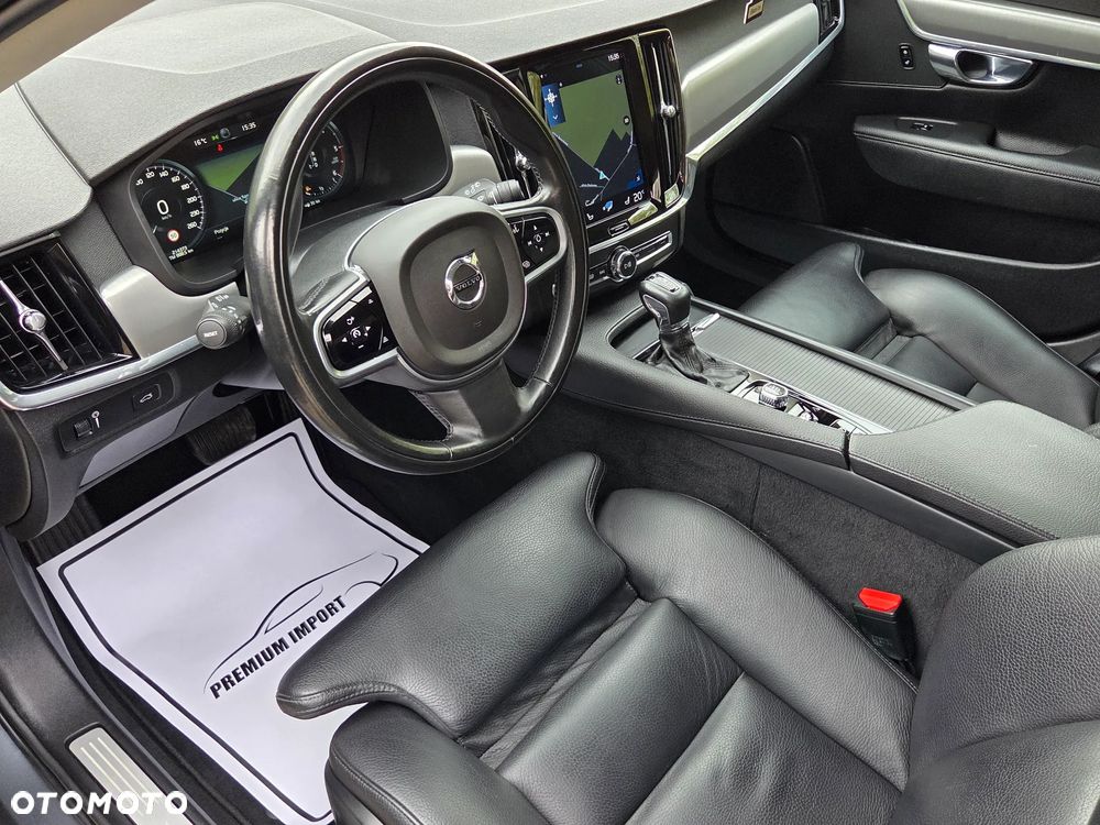 Volvo V90 D3 Geartronic Momentum Pro - 2