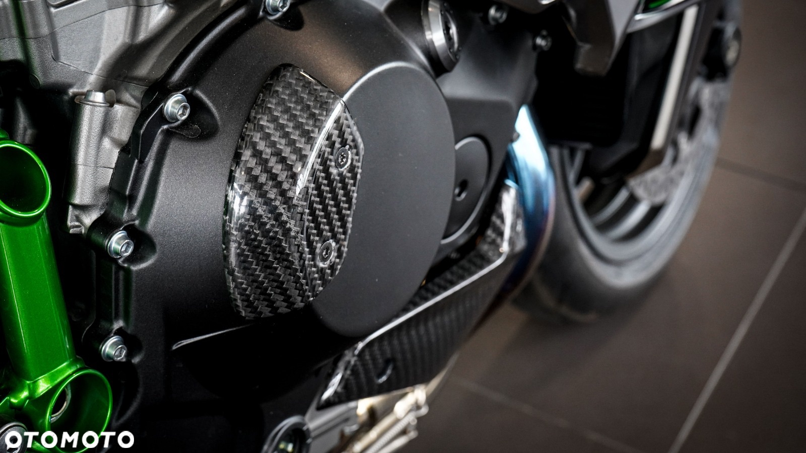 Kawasaki H2 - 30