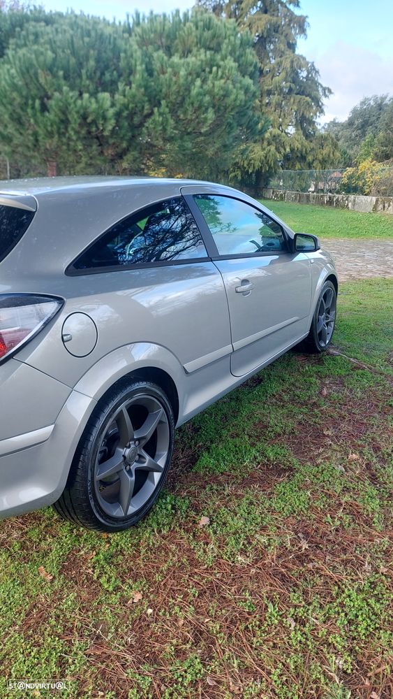 Opel Astra Coupe - 8