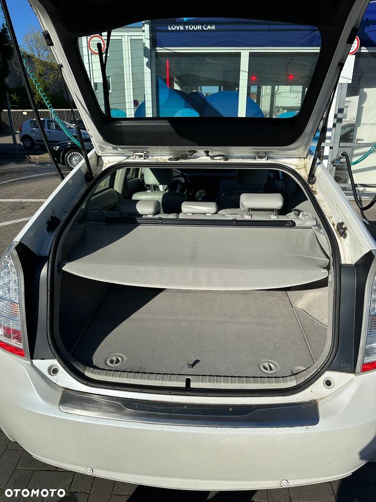 Toyota Prius 1.8 HSD Premium - 5