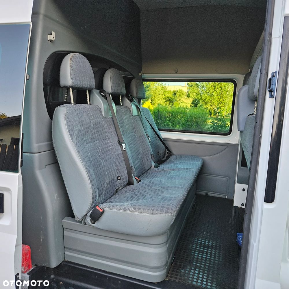 Ford Transit - 15