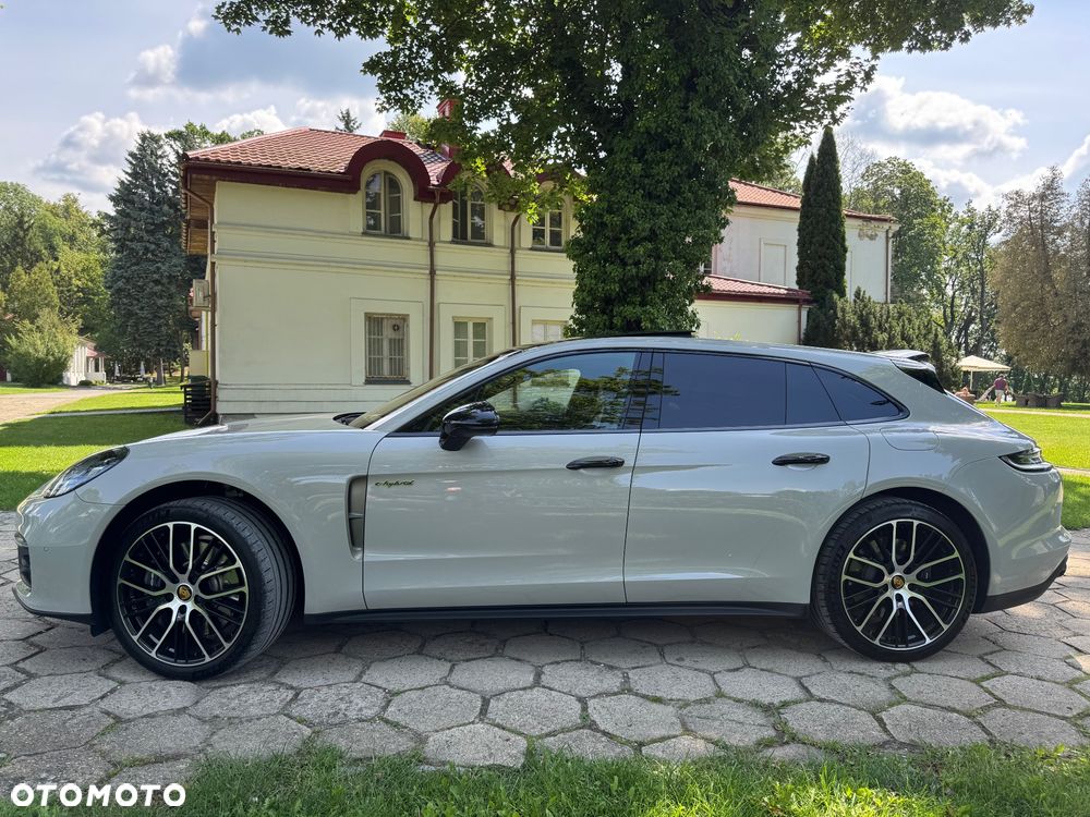 Porsche Panamera 4 E-Hybrid Platinum Edition - 12