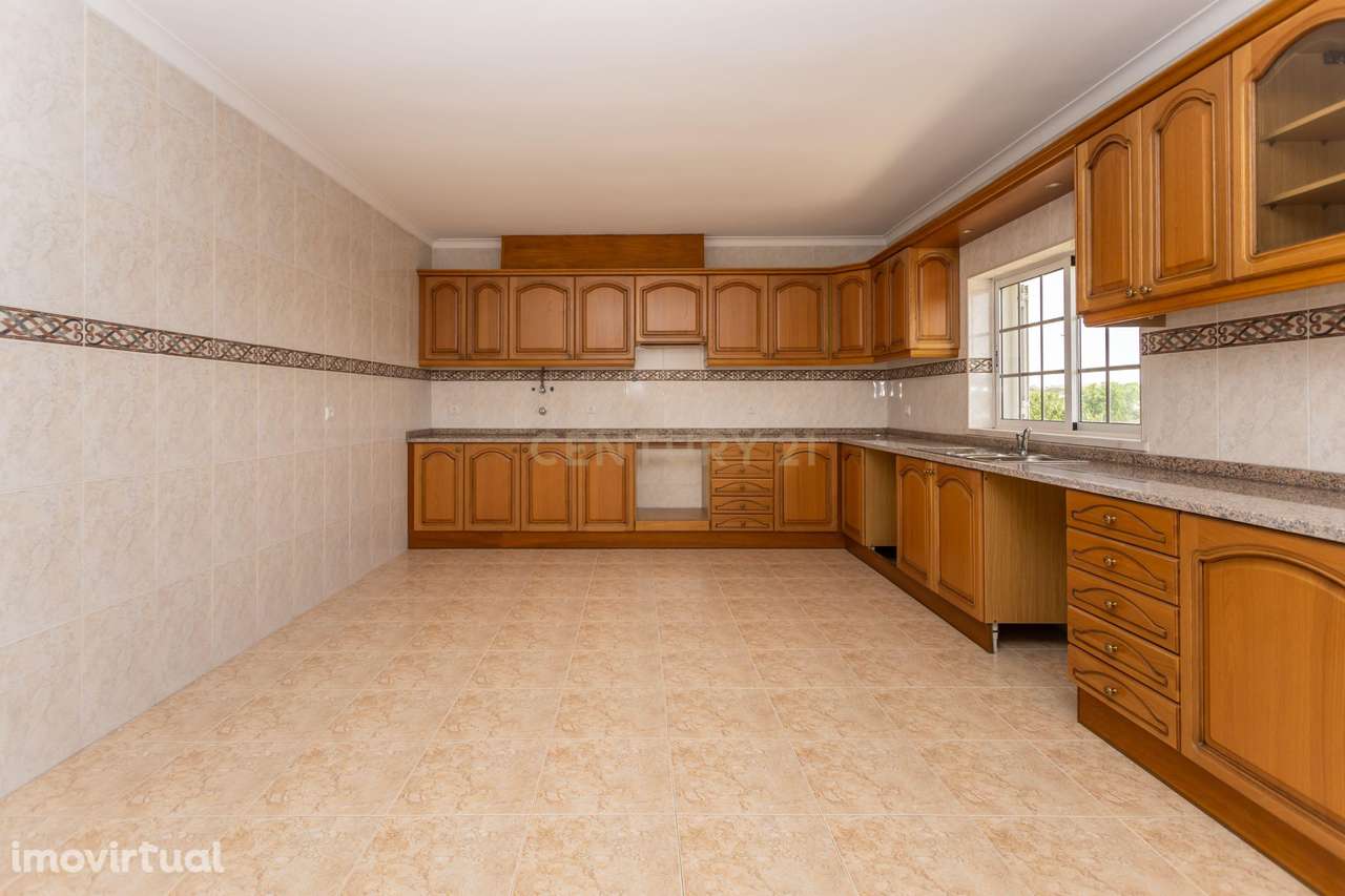 Moradia de 6 assoalhadas em lote de 500 m2 - Grande imagem: 5/54