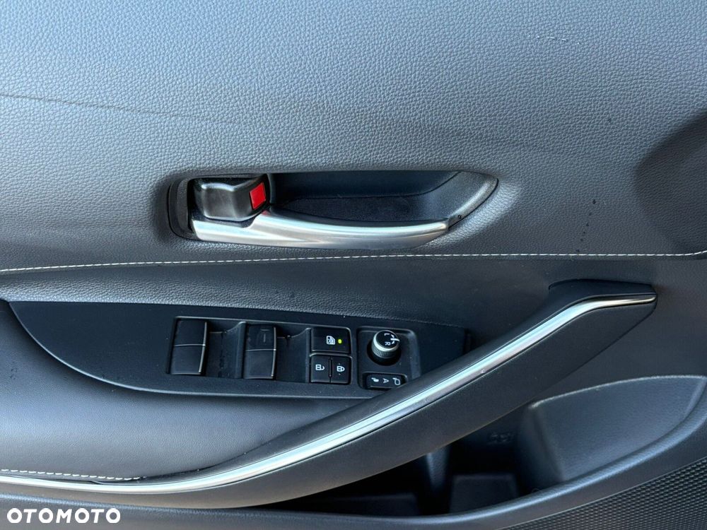 Toyota Corolla 1.8 Hybrid Executive - 10