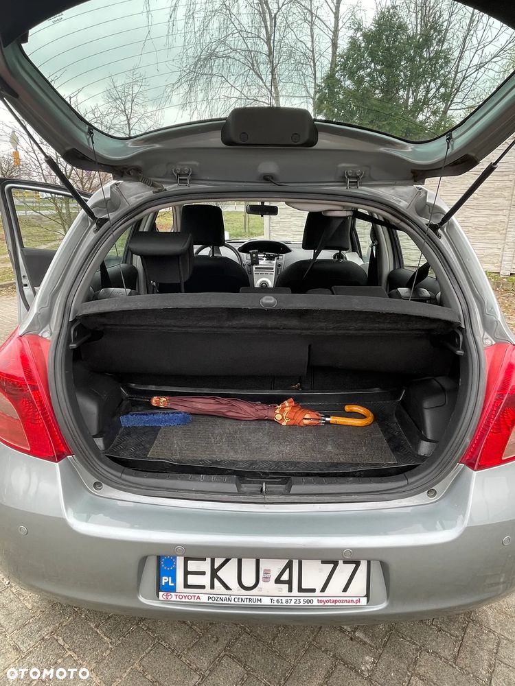 Toyota Yaris 1.3 Terra - 13