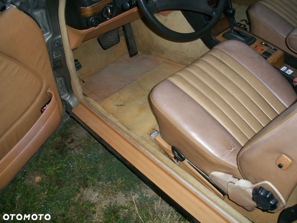 Mercedes-Benz W123 - 4
